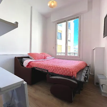 Cosy Ensoleille - Centre-ville - Tram/ac Apartment *